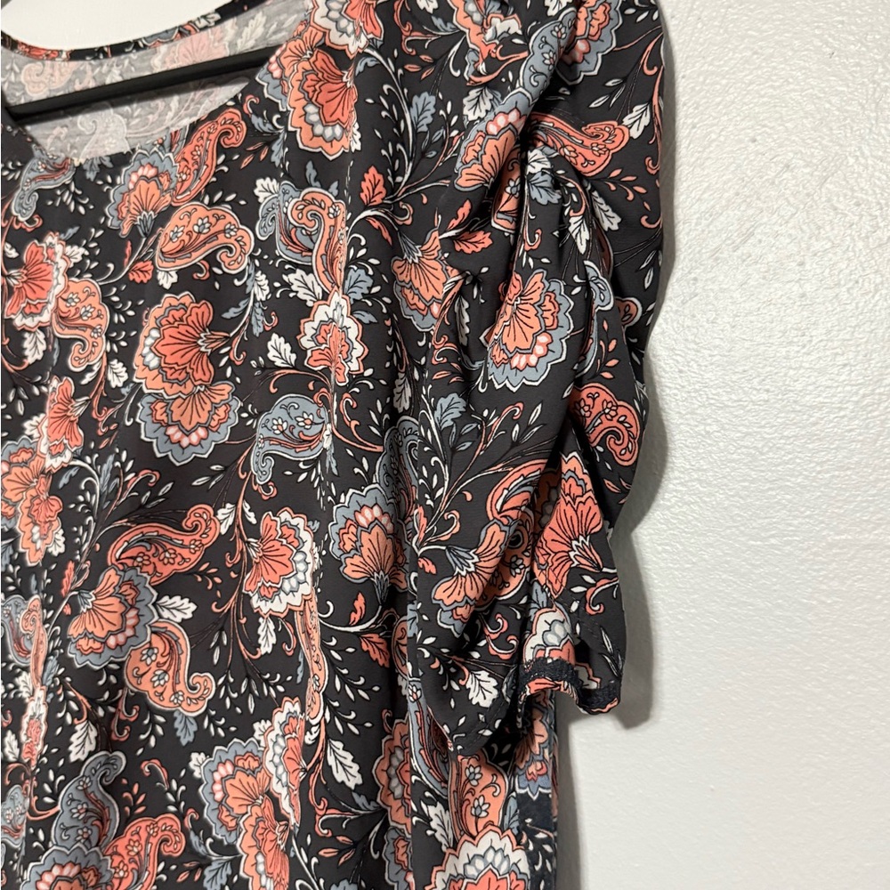 LOFT Grey and Pink Paisley Blouse - Picture 2 of 5